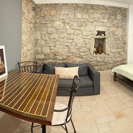 Apartman Pundinica Kaštela Eksteriør billede